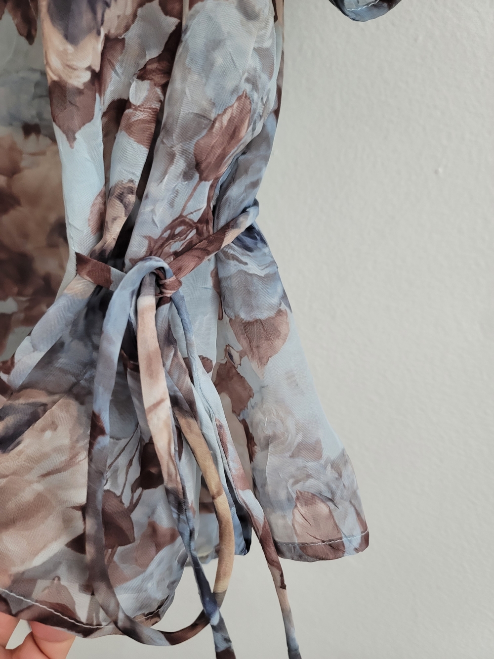 VTG Connected Woman 22W 90s Floral Button Front Blouse Blue Brown Crinkle Tie - Picture 7 of 9